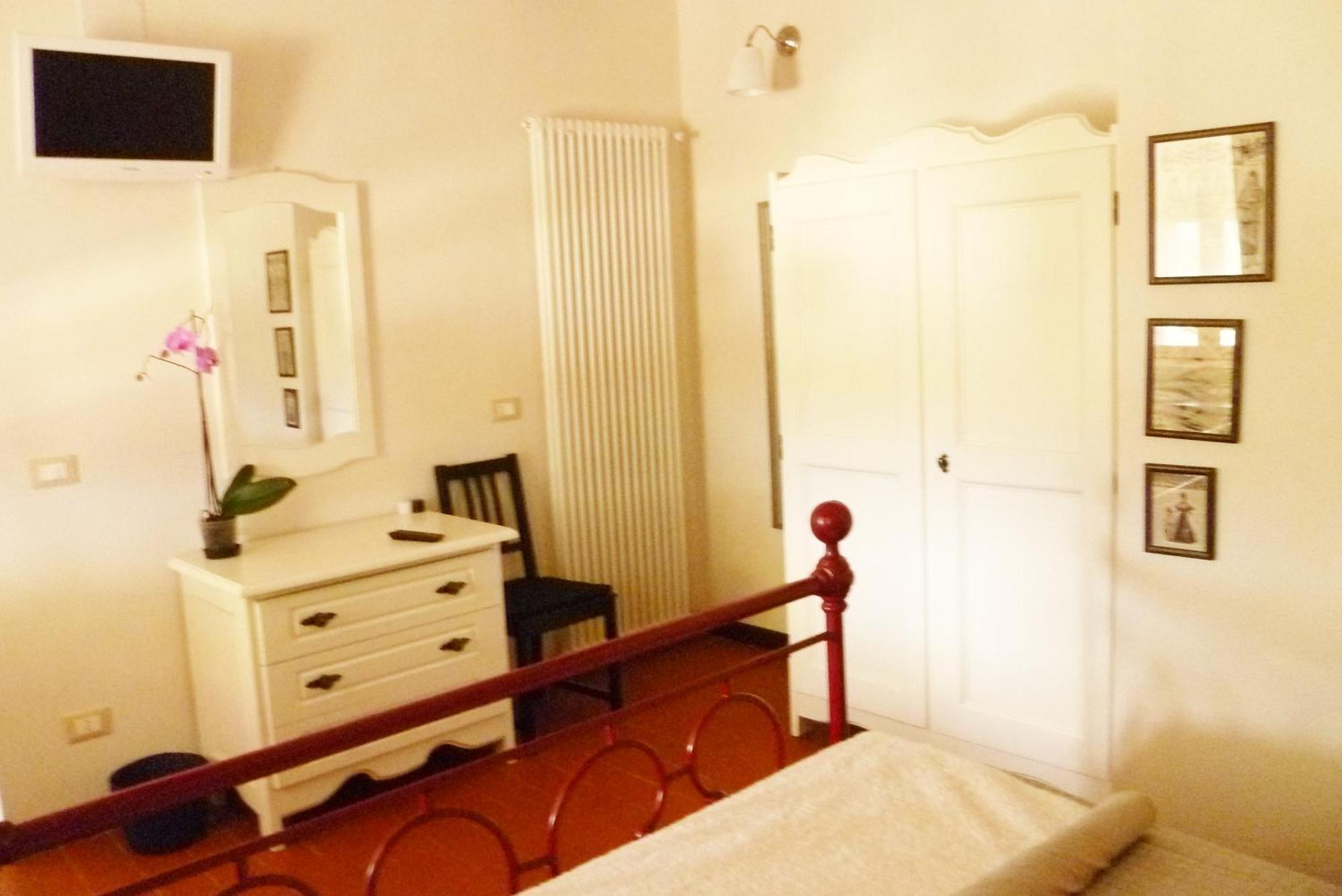 B&B Colle Di Terria Country House Contigliano Dış mekan fotoğraf