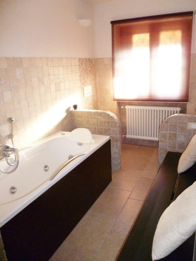 B&B Colle Di Terria Country House Contigliano Dış mekan fotoğraf